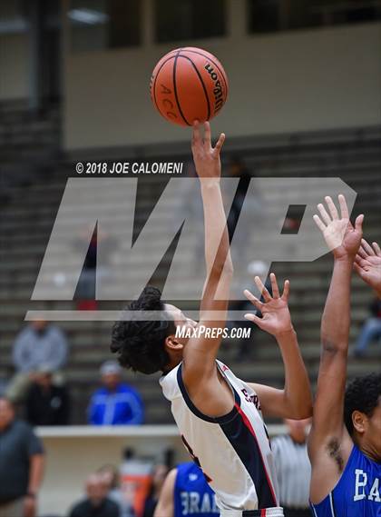 Thumbnail 3 in MacArthur [Douglas] vs Jefferson (SAISD Basketball Tournament) photogallery.