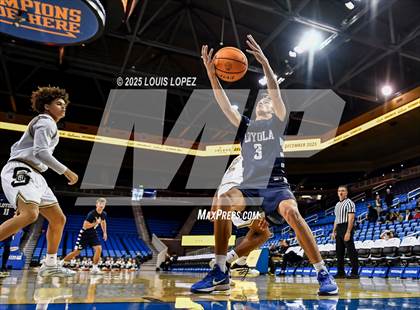 Thumbnail 2 in Servite vs. Loyola photogallery.