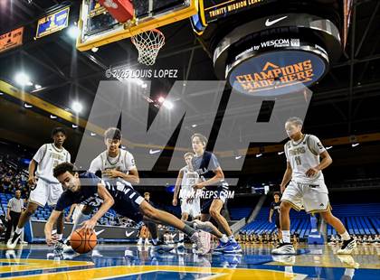 Thumbnail 3 in Servite vs. Loyola photogallery.