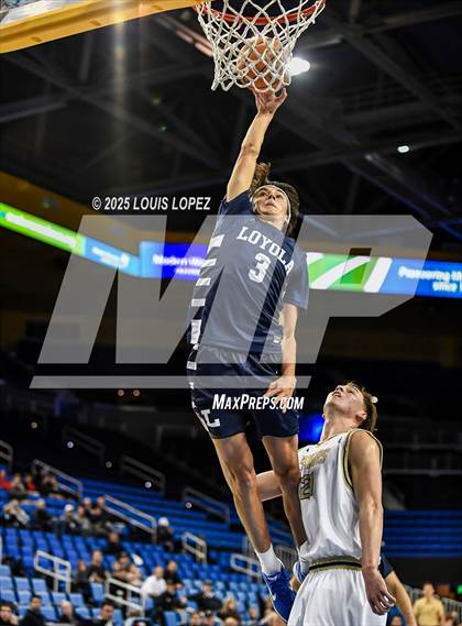 Thumbnail 2 in Servite vs. Loyola photogallery.