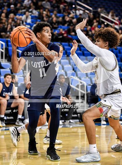 Thumbnail 3 in Servite vs. Loyola photogallery.