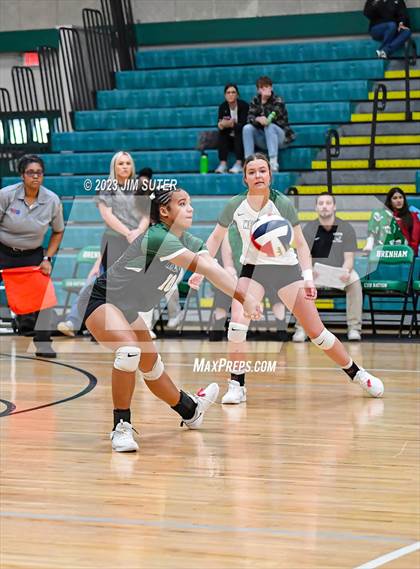 Thumbnail 3 in Round Top-Carmine vs Neches (UIL 1A Region IV Final) photogallery.