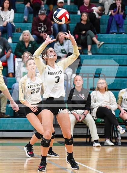 Thumbnail 1 in Round Top-Carmine vs Neches (UIL 1A Region IV Final) photogallery.