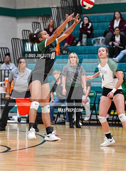 Thumbnail 2 in Round Top-Carmine vs Neches (UIL 1A Region IV Final) photogallery.