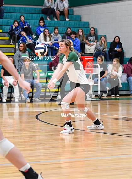 Thumbnail 1 in Round Top-Carmine vs Neches (UIL 1A Region IV Final) photogallery.