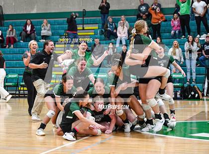 Thumbnail 2 in Round Top-Carmine vs Neches (UIL 1A Region IV Final) photogallery.