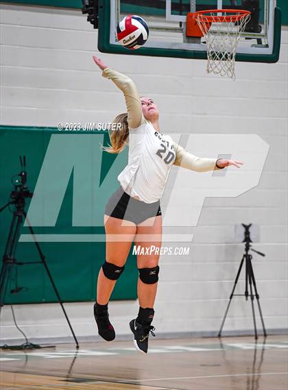 Thumbnail 2 in Round Top-Carmine vs Neches (UIL 1A Region IV Final) photogallery.