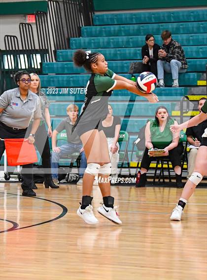 Thumbnail 3 in Round Top-Carmine vs Neches (UIL 1A Region IV Final) photogallery.