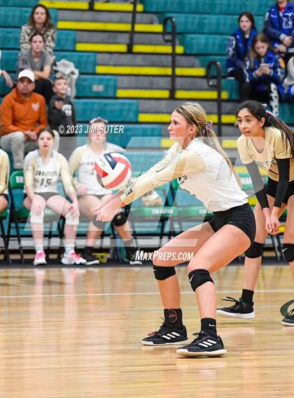 Thumbnail 1 in Round Top-Carmine vs Neches (UIL 1A Region IV Final) photogallery.