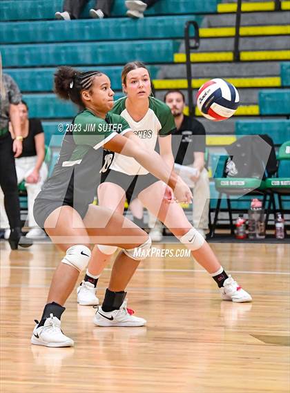 Thumbnail 2 in Round Top-Carmine vs Neches (UIL 1A Region IV Final) photogallery.