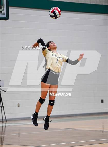 Thumbnail 2 in Round Top-Carmine vs Neches (UIL 1A Region IV Final) photogallery.