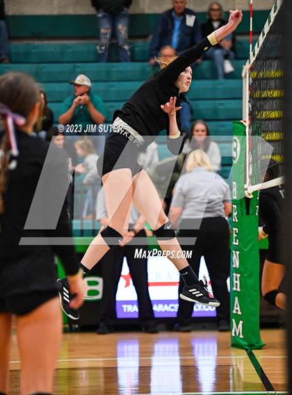 Thumbnail 3 in Round Top-Carmine vs Neches (UIL 1A Region IV Final) photogallery.