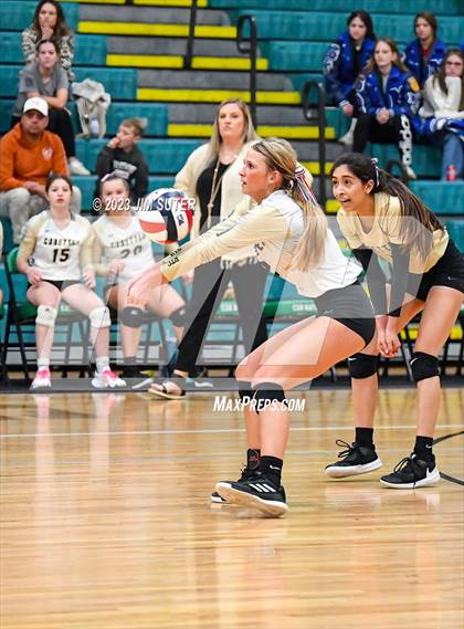 Thumbnail 3 in Round Top-Carmine vs Neches (UIL 1A Region IV Final) photogallery.