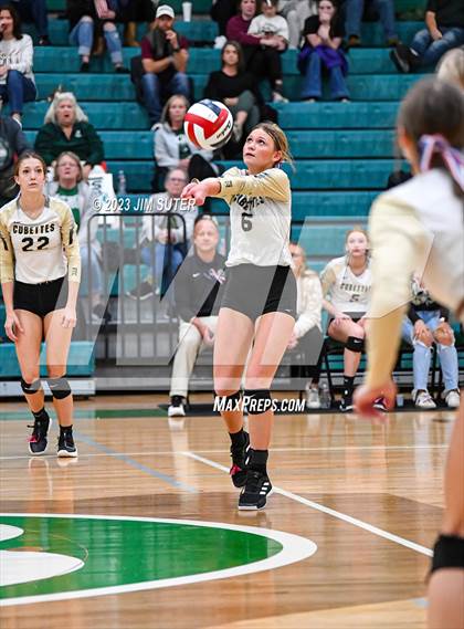 Thumbnail 2 in Round Top-Carmine vs Neches (UIL 1A Region IV Final) photogallery.