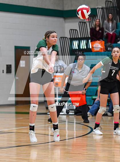 Thumbnail 2 in Round Top-Carmine vs Neches (UIL 1A Region IV Final) photogallery.