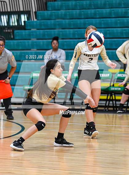 Thumbnail 2 in Round Top-Carmine vs Neches (UIL 1A Region IV Final) photogallery.