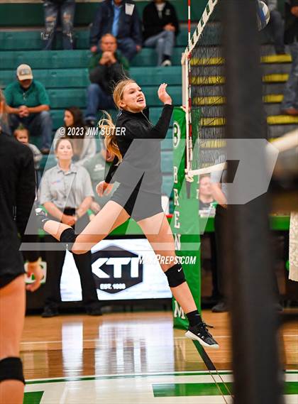 Thumbnail 1 in Round Top-Carmine vs Neches (UIL 1A Region IV Final) photogallery.