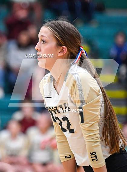 Thumbnail 3 in Round Top-Carmine vs Neches (UIL 1A Region IV Final) photogallery.