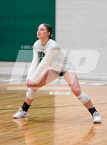 Thumbnail 1 in Round Top-Carmine vs Neches (UIL 1A Region IV Final) photogallery.