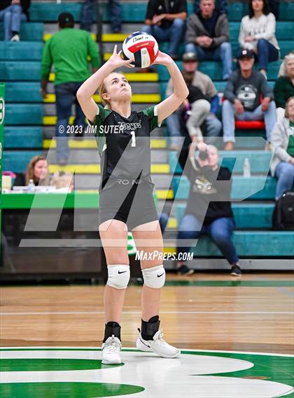 Thumbnail 3 in Round Top-Carmine vs Neches (UIL 1A Region IV Final) photogallery.