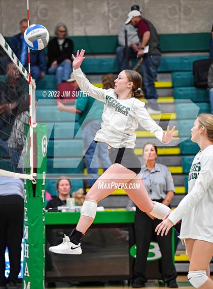 Thumbnail 1 in Round Top-Carmine vs Neches (UIL 1A Region IV Final) photogallery.