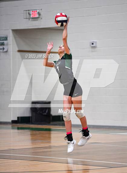 Thumbnail 3 in Round Top-Carmine vs Neches (UIL 1A Region IV Final) photogallery.