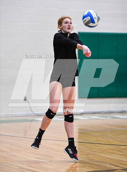 Thumbnail 2 in Round Top-Carmine vs Neches (UIL 1A Region IV Final) photogallery.
