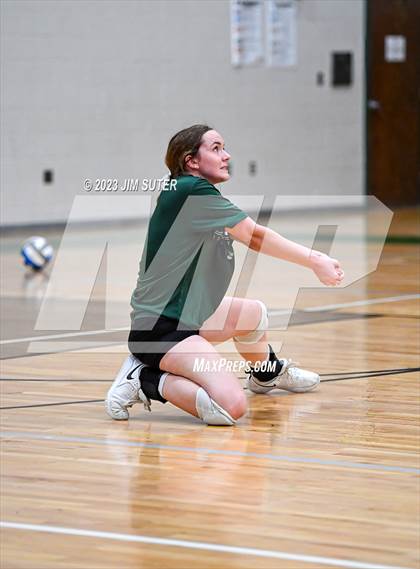 Thumbnail 2 in Round Top-Carmine vs Neches (UIL 1A Region IV Final) photogallery.