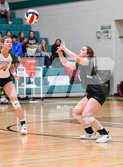 Thumbnail 2 in Round Top-Carmine vs Neches (UIL 1A Region IV Final) photogallery.