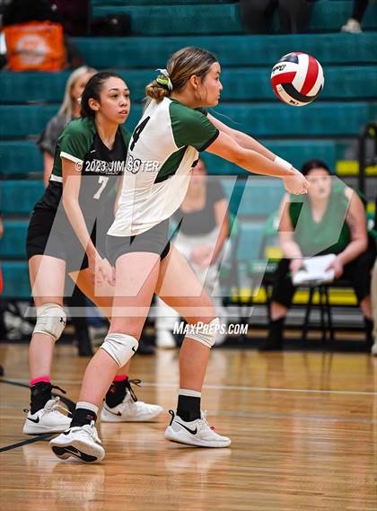 Thumbnail 3 in Round Top-Carmine vs Neches (UIL 1A Region IV Final) photogallery.