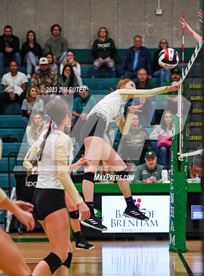 Thumbnail 3 in Round Top-Carmine vs Neches (UIL 1A Region IV Final) photogallery.