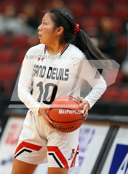 Thumbnail 1 in Winslow vs. Page (AIA 3A Semifinals) photogallery.