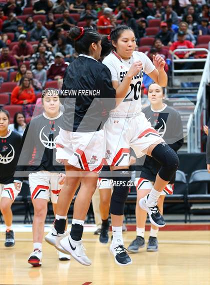 Thumbnail 3 in Winslow vs. Page (AIA 3A Semifinals) photogallery.