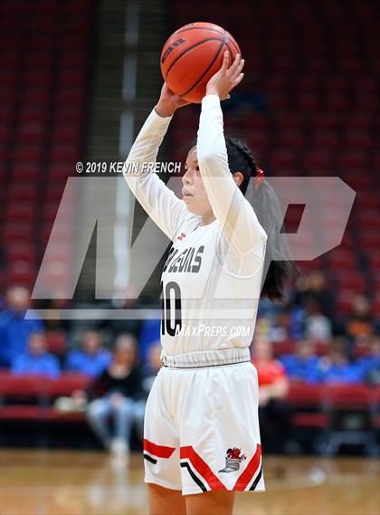 Thumbnail 2 in Winslow vs. Page (AIA 3A Semifinals) photogallery.