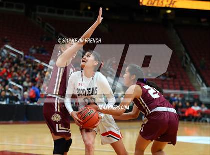 Thumbnail 1 in Winslow vs. Page (AIA 3A Semifinals) photogallery.