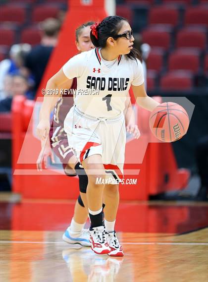 Thumbnail 1 in Winslow vs. Page (AIA 3A Semifinals) photogallery.