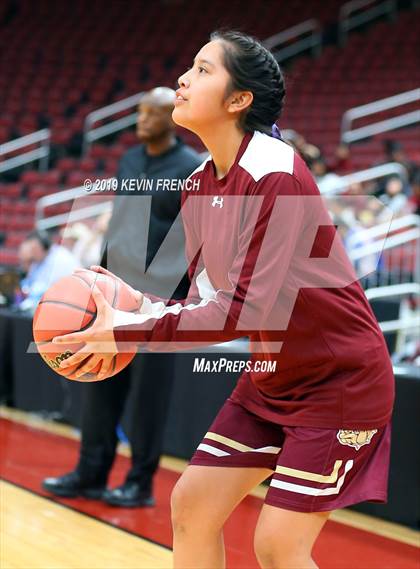 Thumbnail 2 in Winslow vs. Page (AIA 3A Semifinals) photogallery.