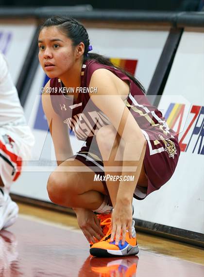 Thumbnail 2 in Winslow vs. Page (AIA 3A Semifinals) photogallery.