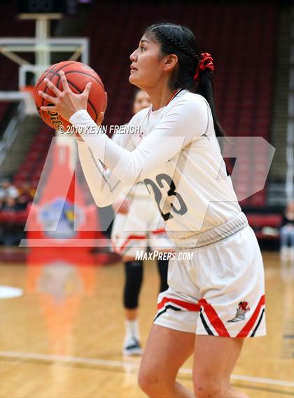 Thumbnail 2 in Winslow vs. Page (AIA 3A Semifinals) photogallery.