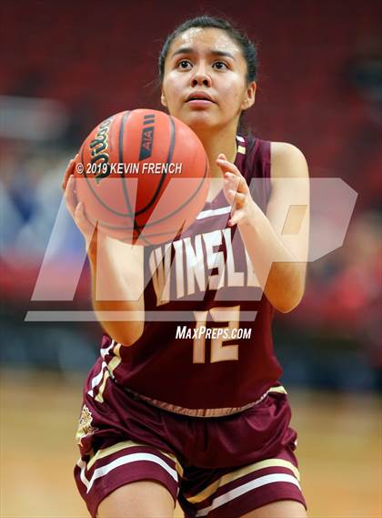 Thumbnail 3 in Winslow vs. Page (AIA 3A Semifinals) photogallery.