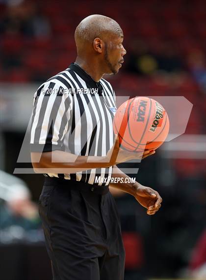 Thumbnail 2 in Winslow vs. Page (AIA 3A Semifinals) photogallery.