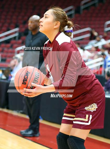 Thumbnail 3 in Winslow vs. Page (AIA 3A Semifinals) photogallery.