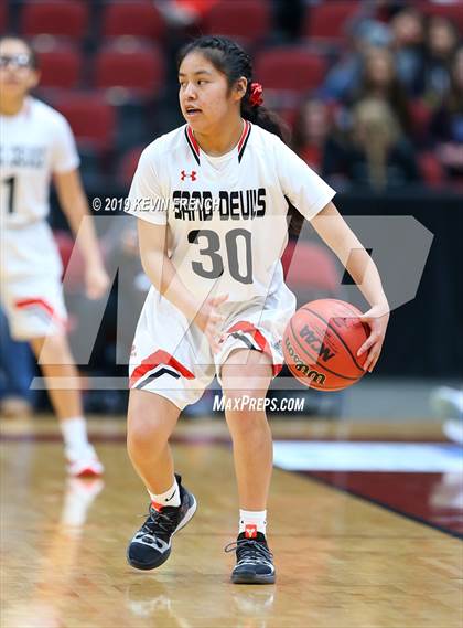 Thumbnail 3 in Winslow vs. Page (AIA 3A Semifinals) photogallery.