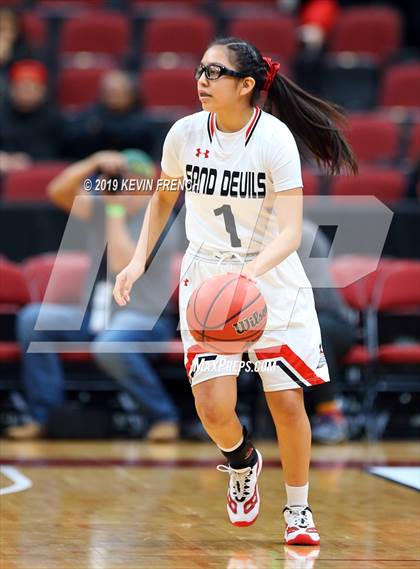 Thumbnail 2 in Winslow vs. Page (AIA 3A Semifinals) photogallery.