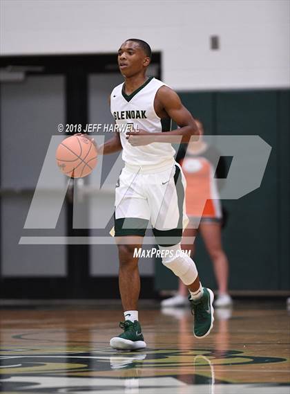 Thumbnail 3 in GlenOak vs. Green photogallery.