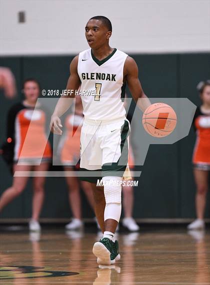 Thumbnail 1 in GlenOak vs. Green photogallery.