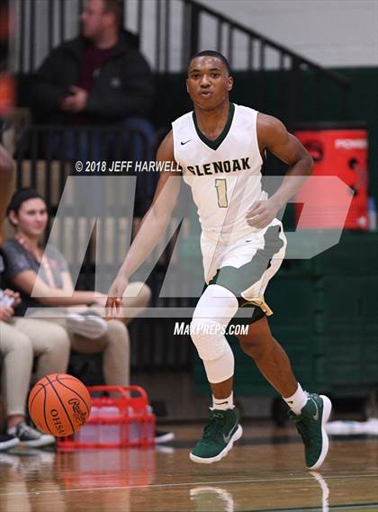 Thumbnail 2 in GlenOak vs. Green photogallery.