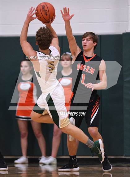 Thumbnail 2 in GlenOak vs. Green photogallery.