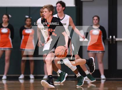 Thumbnail 1 in GlenOak vs. Green photogallery.