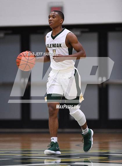 Thumbnail 1 in GlenOak vs. Green photogallery.